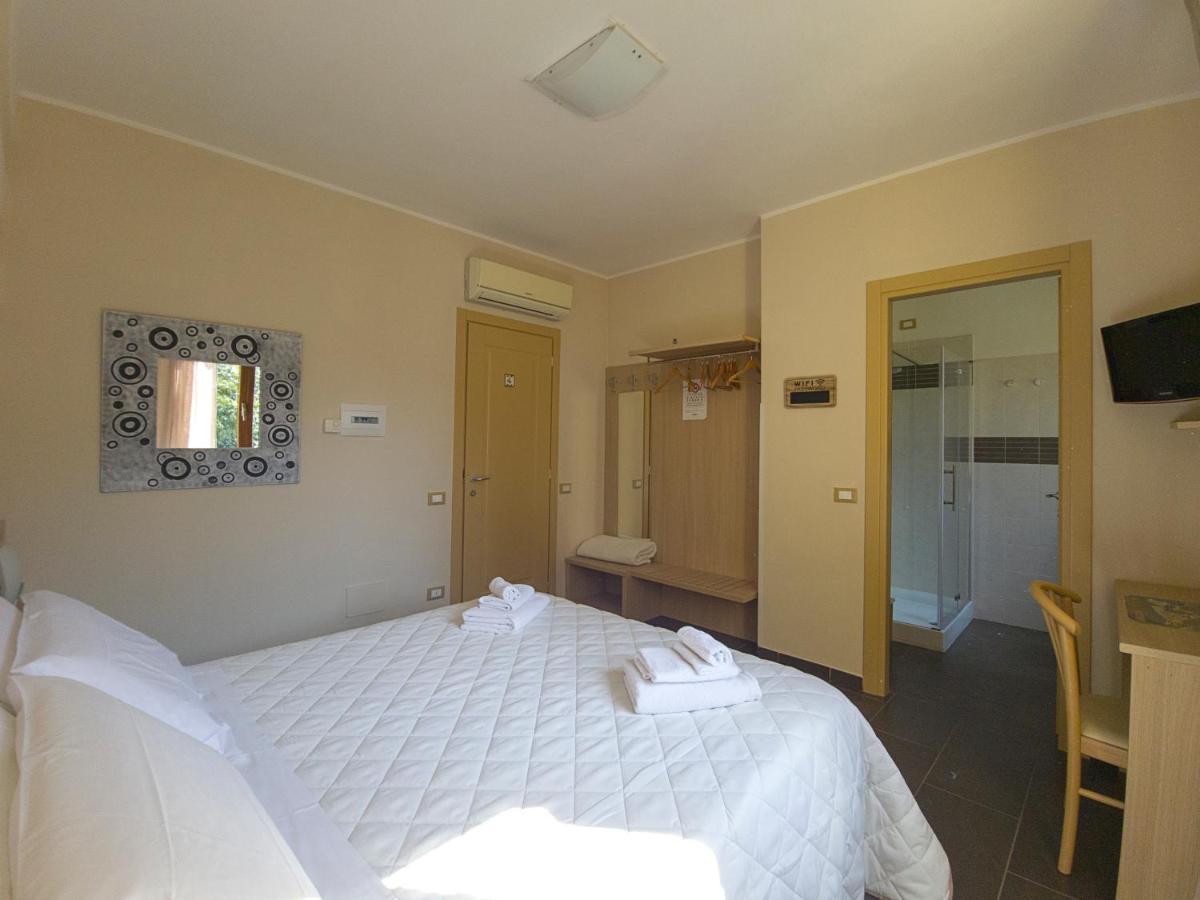 Agriturismo La Pietra 1 E La Pietra 2 Специя Экстерьер фото